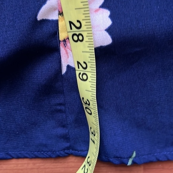Altar’d State women’s navy blue and pink short sleeve floral dress Size Small - Picture 8 of 8
